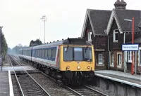 Class 117 DMU at Chilworth