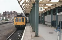 Class 117 DMU at Weymouth