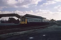 Class 118 DMU at Par