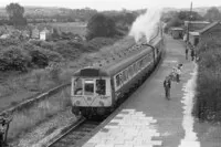 Class 118 DMU at Tondu