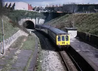 Class 119 DMU at Montpelier