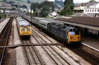 Class 120 DMU at Totnes