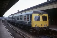 Class 120 DMU at Salisbury