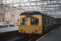 Class 120 DMU at Glasgow Central