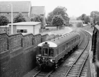 Class 122 DMU at Stourbridge Town